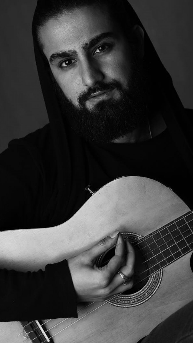 امیر عظیمی-خواننده